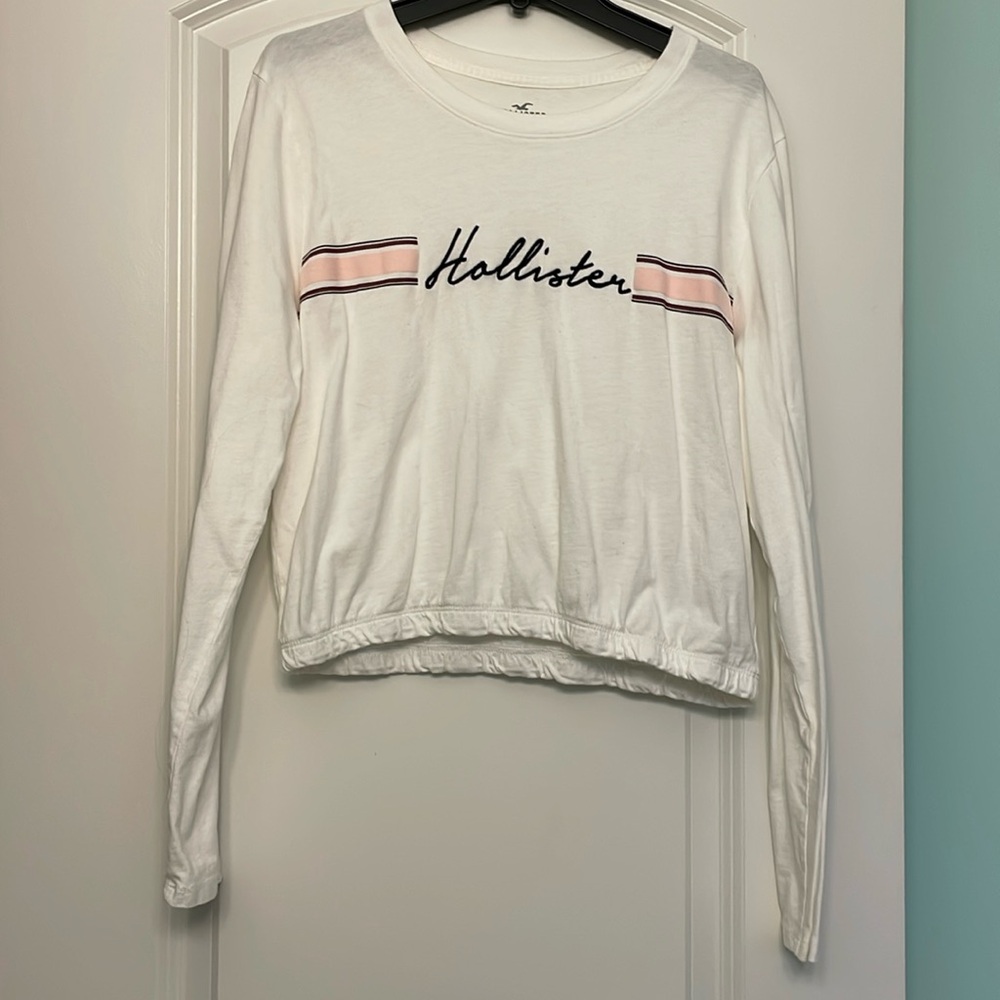 Hollister Long Sleeve scrunched on bottom